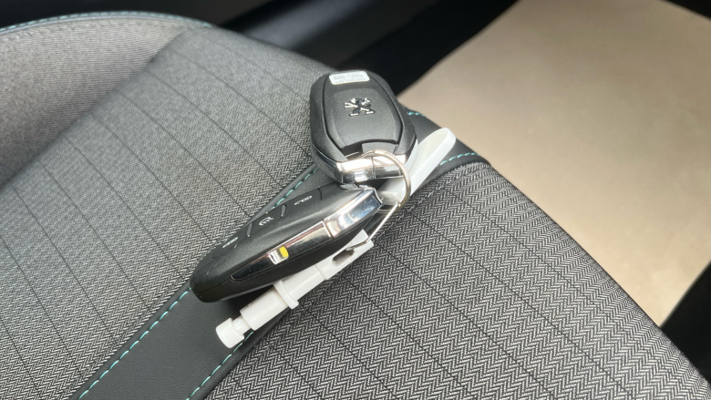 Peugeot 208 1.2 PureTech 100 Allure Premium + 5dr Petrol Hatchback